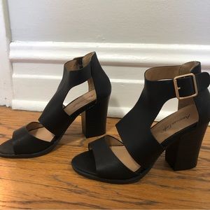 Black Heel American Eagle Size 7